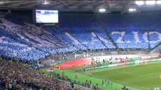 Gli spalti dello stadio con la coreografia della Curva Lazio