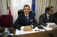 Primo piano di Alberto Barachini, Presidente della commissione di Vigilanza sulla Rai.