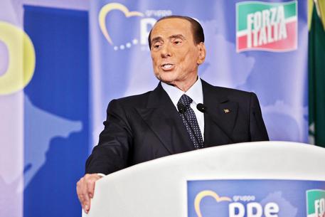 Silvio Berlusconi ad una riunione di "Forza Italia" (FI).