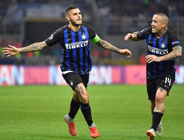 Inter: Mauro Icardi corre felice dopo aver realizzato il gol del pareggio.