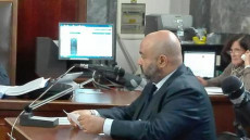 Francesco Belsito, l'ex tesoriere della Lega imputato a Milano nel processo 'The family', legge dichiarazioni spontanee.