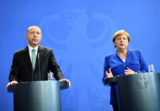 Angela Merkel e Recep Tayyip Erdogan in conferenza stampa.