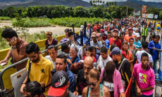 Con la migración de muchos venezolanos, el PMA ha colaborado con una ayuda alimentaria de emergencia en el que se distribuyen en los departamentos de Arauca, La Guajira y el Norte de Santander, en Colombia