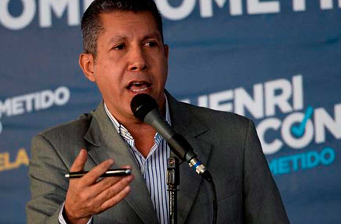 El político dijo que hay que defender la constitución de 1999 con una organización que tendrá que venir de los barrios, los campos, para que los venezolanos se mantengan unidos