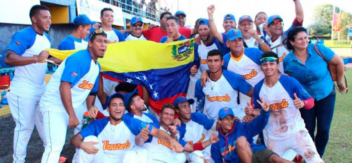 I giocatori venezuelani festeggiano la qualificazione per il mondiale