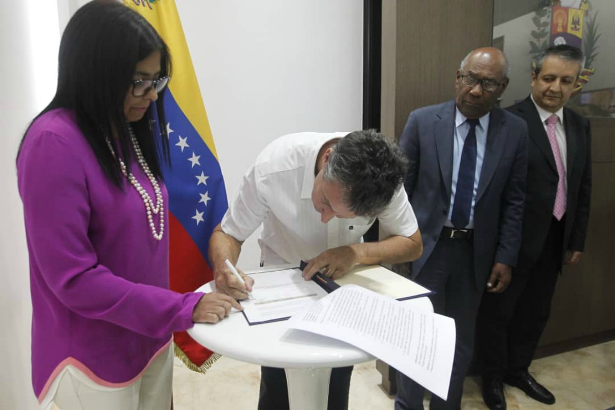 La resolución que busca garantizar el derecho a la educación de los niños y adolescentes venezolanos, incluye a 5 mil instituciones educativas a las que asisten más de 1 millón 200 mil estudiantes