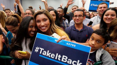 Ragazzi al voto per le elezioni di metà mandato con la sigla #TakeItBack
