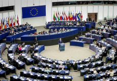 Con 218 votos a favor, 25 en contra y 26 abstenciones, la Eurocámara pidió a Unión Europea adherirse a la iniciativa de solicitarle a la CPI investigar los crímenes de lesa humanidad contra el gobierno venezolano.