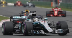 La Mercedes di Lewis Hamilton, ina azione durante la gara di F1 in Messico.