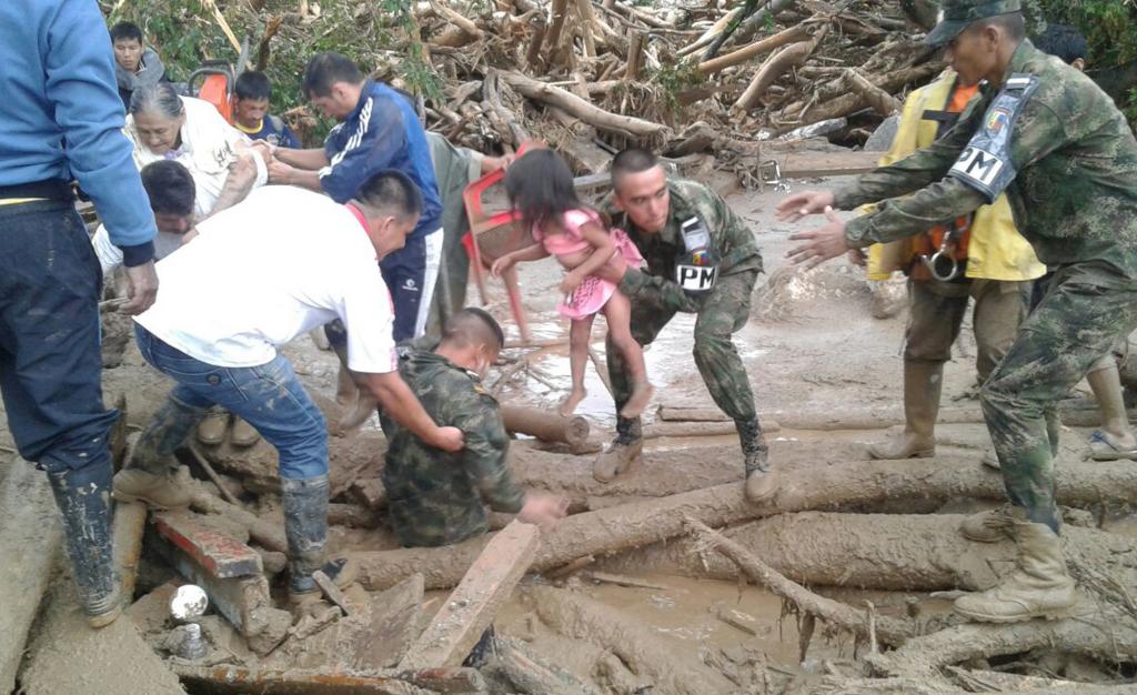 Colombia: Tra le vittime cinque bambini, si cercano i dispersi