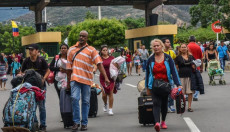 Esta información la compartió la Organización de las Naciones Unidas (ONU) a través de un comunicado oficial que sostiene que de los 3 millones de venezolanos que emigraron, 2,4 viven en América Latina y el Caribe.