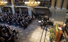 Il Presidente della Repubblica Sergio Mattarella con la Sig.ra Laura,con le Loro Maestà, il Re Carlo XVI Gustavo e la Regina Silvia,sono all’Università di Lund.
