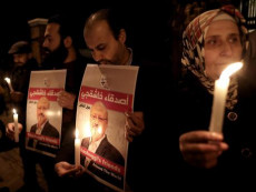 Veglia notturna per chiedere giustizia per l'uccisione di Jamal Khashoggi.