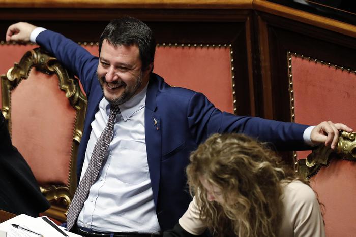 Matteo Salvini, vice premier e ministro dell'Interno, durante il voto di fiducia al Senato sul decreto sicurezza.