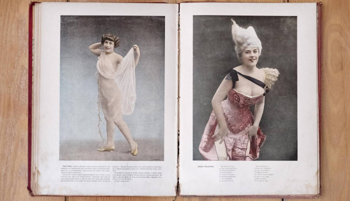 Imágenes del libro 'Mujeres galantes', que forma parte de la biblioteca erótica de Berlanga que sale a subasta. MATÍAS COSTA
