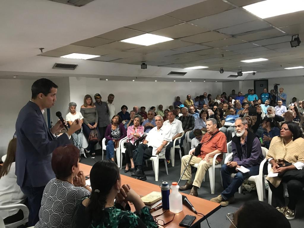 Representantes de las organizaciones de la sociedad civil venezolana presentaron al presidente de la Asamblea Nacional Juan Guaidó, propuestas para un “Diálogo Social” inclusivo y plural.