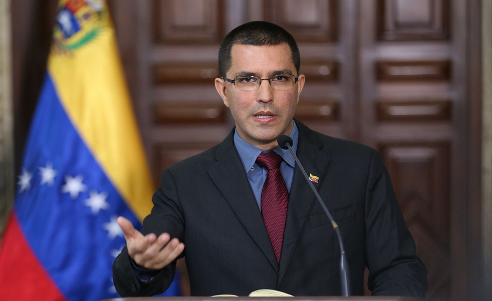 Jorge Arreaza canciller de Venezuela condenó las declaraciones de la OEA quienes no reconocen a Nicolás Maduro en la asunción de un segundo período presidencial.