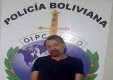 La foto di Cesare Battisti appena arrestato, diffusa dalla polizia della Bolivia. Immagine d'archivio.