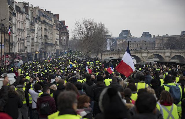 Manifestazione di protesta di gilet gialli a Parigi.