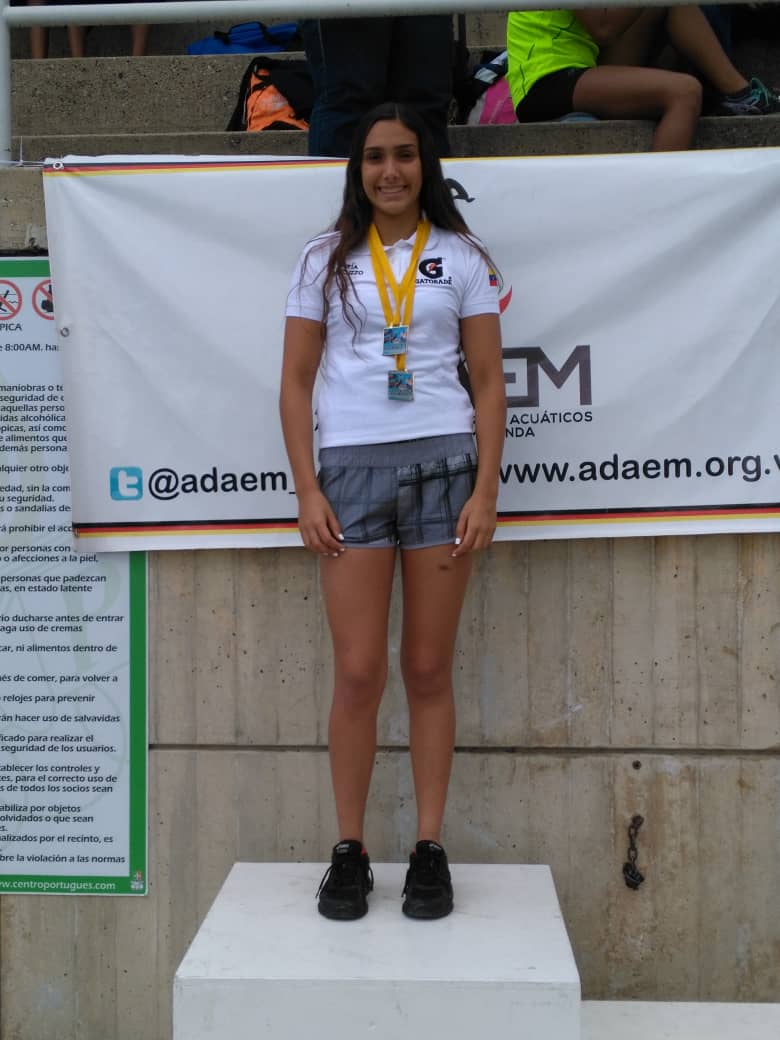 L'italo-venezuelana Pascuzzo sul podio dell'Estadal di ADAEM.