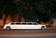 Una limousine bianca