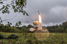 Un lancio del missile russo Iskander-K.