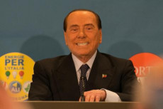 Il leader di Forza Italia Silvio Berlusconi alla conferenza stampa del centrodestra in Basilicata