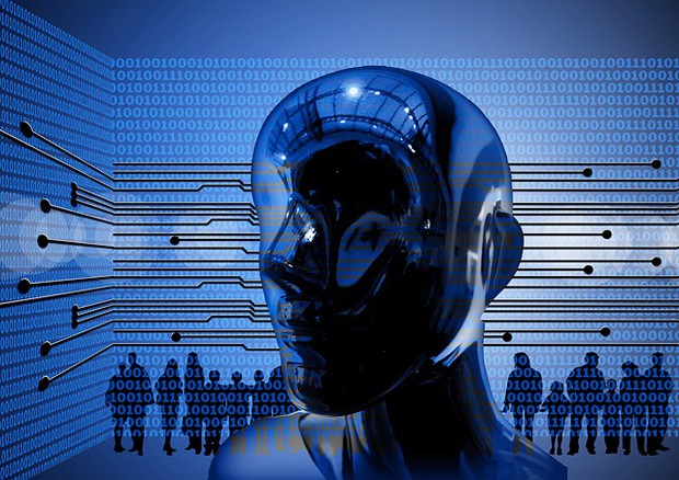 Intelligenza Artificiale, il viso di un robot futuristico in azzurro.