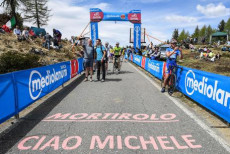 Ciclismo, Tirreno-Adriatico: sul Passo del Mortirolo un'arrivo dedicato a Michele Scarponi.