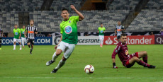 Guillermo Paiva in azione con la maglia del Zamora.