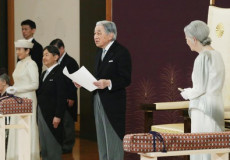 Giappone: L'imperatore Akihito durante la cerimonia di abdicazione.