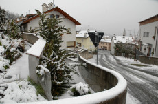 Maltempo: San Genesio con la prima neve di stagione.