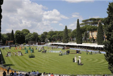 Equitazione: vista di Piazza di Siena durante una gara