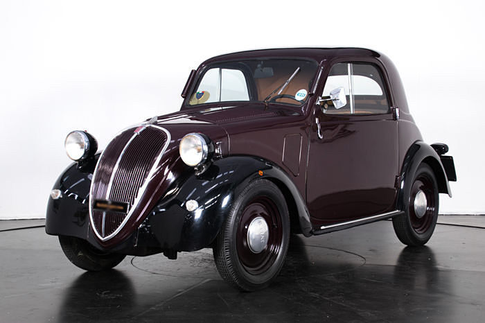 Fiat Topolino, uno dei primi modelli prodotti in Argentina.