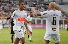I giocatori dell'Atlético Mineiro esultano dopo il gol