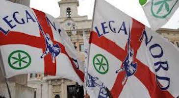 Bandiere della Lega Nord al vento