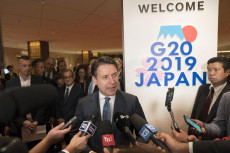 Il presidente del Consiglio Giuseppe Conte è giunto ad Osaka, in Giappone, per partecipare al G20