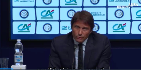 L'allenatore dell'Inter, Antonio Conte, durante la conferenza stampa.