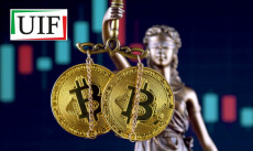 Unità di informazione finanziaria, unua dea bendata con due bitcoin sulla bilancia.