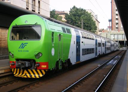 treno delle ferrovie nord milano