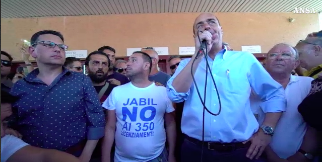 Frame del video Ansa, visita di Nicola Zingaretti alla Jabil.