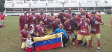I giocatori del Venezuela festeggiano con le medaglie