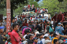 Una carovana di migranti honduregni si dirige verso gli Stati Uniti. Immagine d'archivio. (Ansalatina))