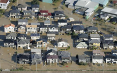 In Giappone case sommerse dalla furia del tifone Hagibis.