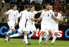 La gioia degli azzurri dopo un gol nella partita contro la Bosnia vinta per 3-0.