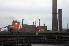 Gli impianti della fabbrica Ilva di Arcelor Mittal a Taranto