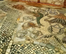 Venezia: dettaglio di uno dei mosaici della Basilica di San Marco rovinati dall'acqua alta.