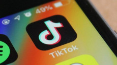 Il logo dell'app Tik Tok sullo schermo di un cellulare