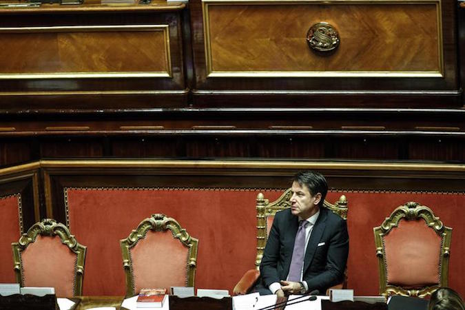 Il presidente del Consiglio Giuseppe Conte in Senato durante comunicazioni in vista del Consiglio europeo,