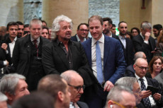 Davide Casaleggio e Beppe Grillo (S), durante la presentazione del Piano nazionale Innovazione,